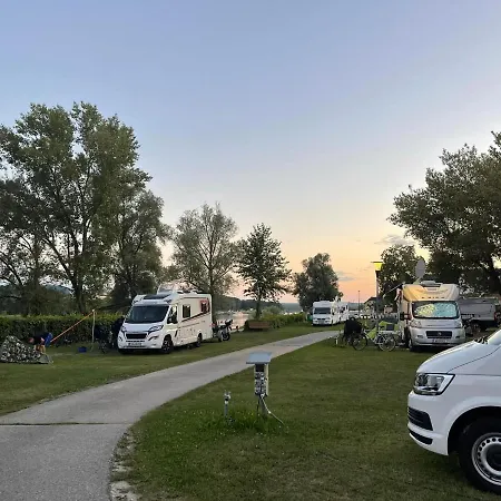 Donaucamping Emmersdorf امرسدورف ان دير دو
